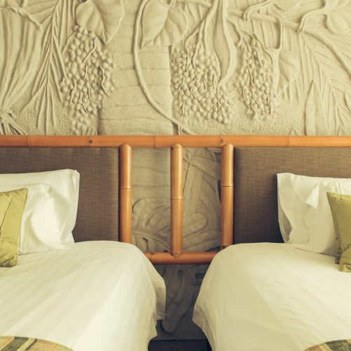 Vinilos para pared de dormitorio: crea un ambiente único y personalizado